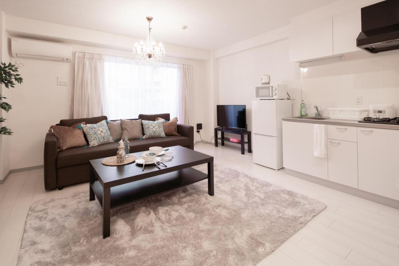 Hatch Nagahori 402 Apartemen *